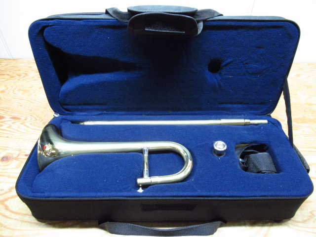 SELVA トランペット ケース付き