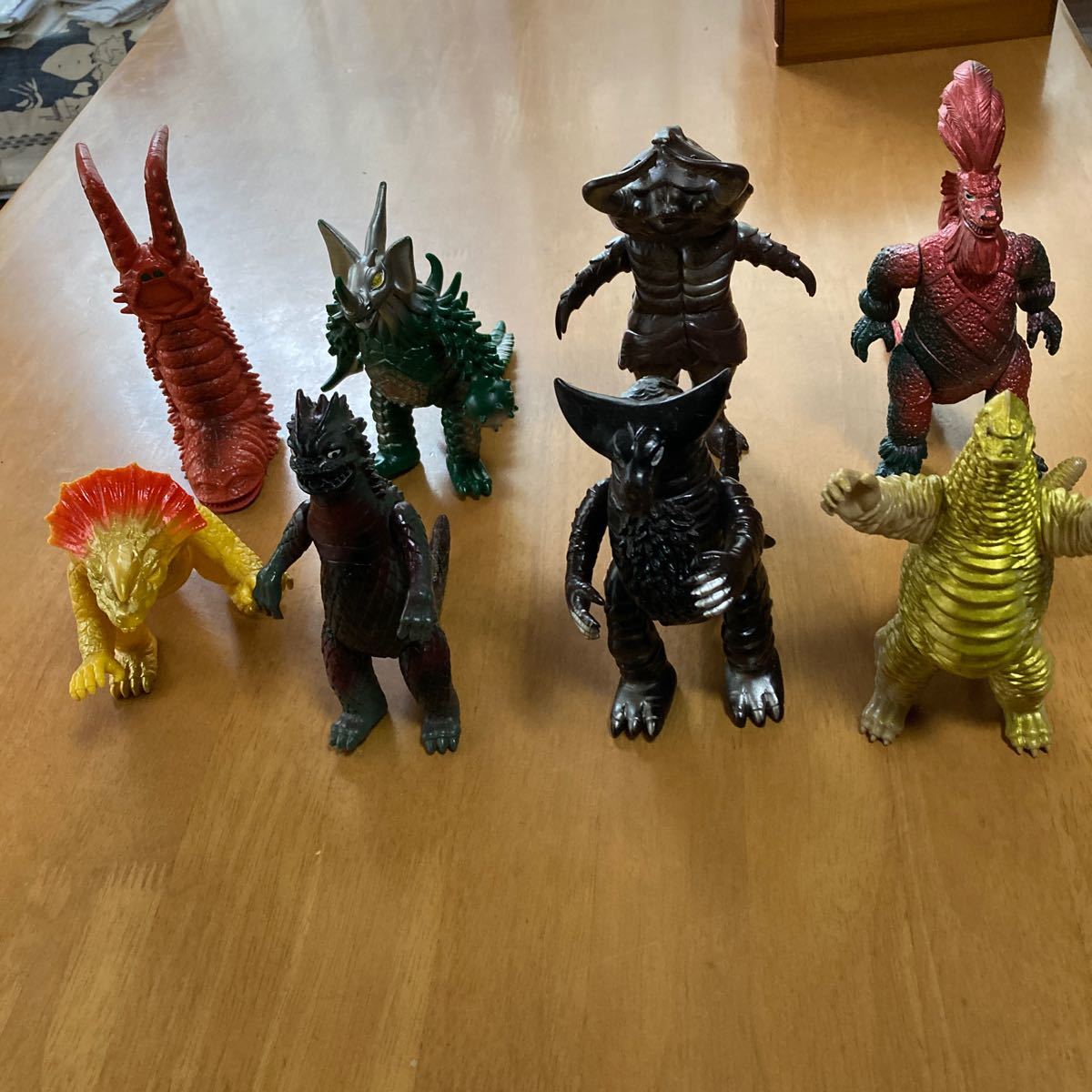 【まとめ売り】ウルトラマン怪獣5体 ウルトラマン ウルトラ怪獣5体セット！ - メルカリ