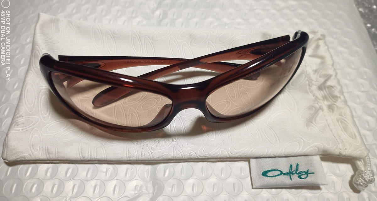 【傷や汚れあり】送料無料 オークリー グレープバイン ジャパンフィット サングラス アイウェア OAKLEY GRAPEVINE