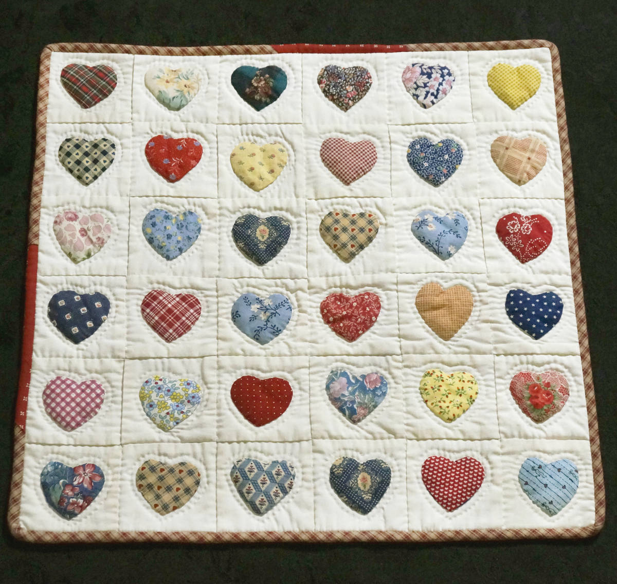 【未使用】パッチワーク キルト ★ ハートのパターンタペストリー ★ハンドメイド の落札情報詳細 ヤフオク落札価格検索 オークフリー