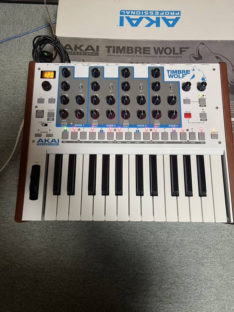 希少】 AKAI アカイ TIMBRE WOLF シンセサイザー 37鍵盤 希少】 AKAI