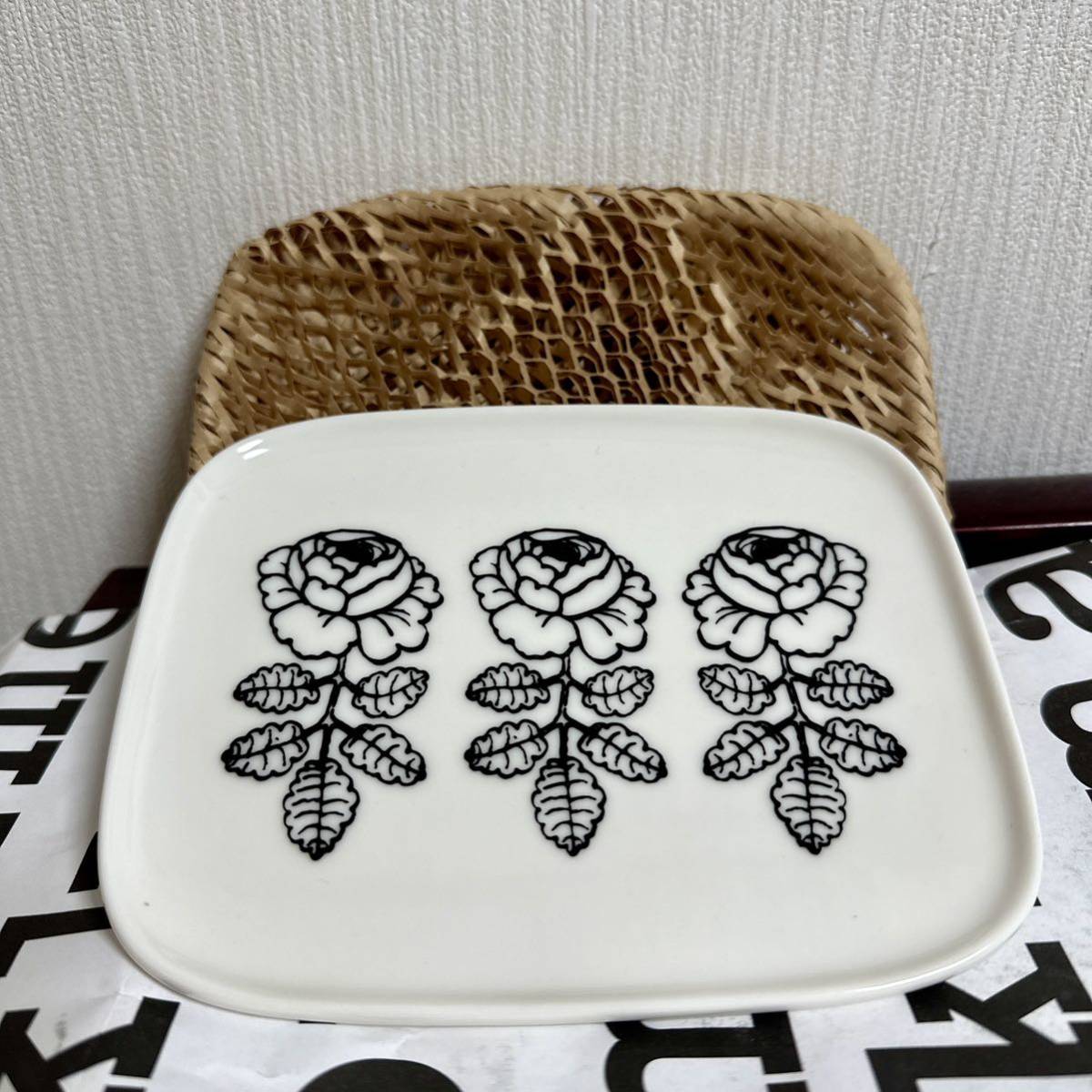 テーブル用品 marimekko VIHKIRUUSU Plywood Tray テーブル用品