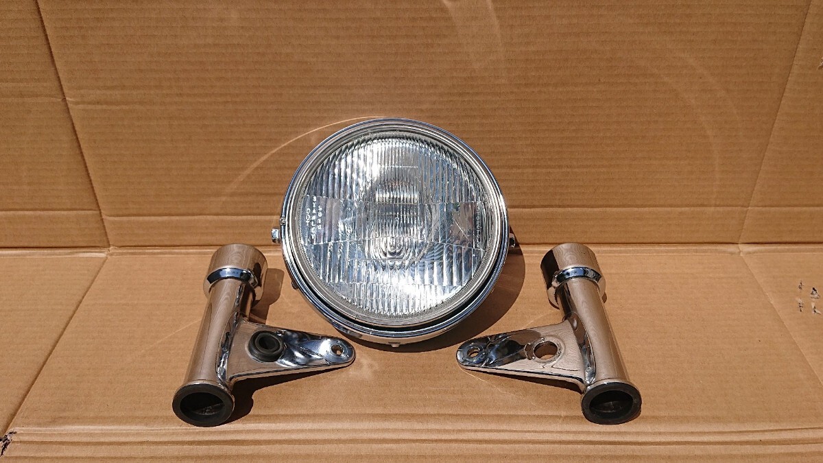 ライトステー 黒 CBX550F / PC04 ヘッドライト 純正 対応 ライトステー 黒 CBX550F / PC04 ヘッドライト 純正 対応