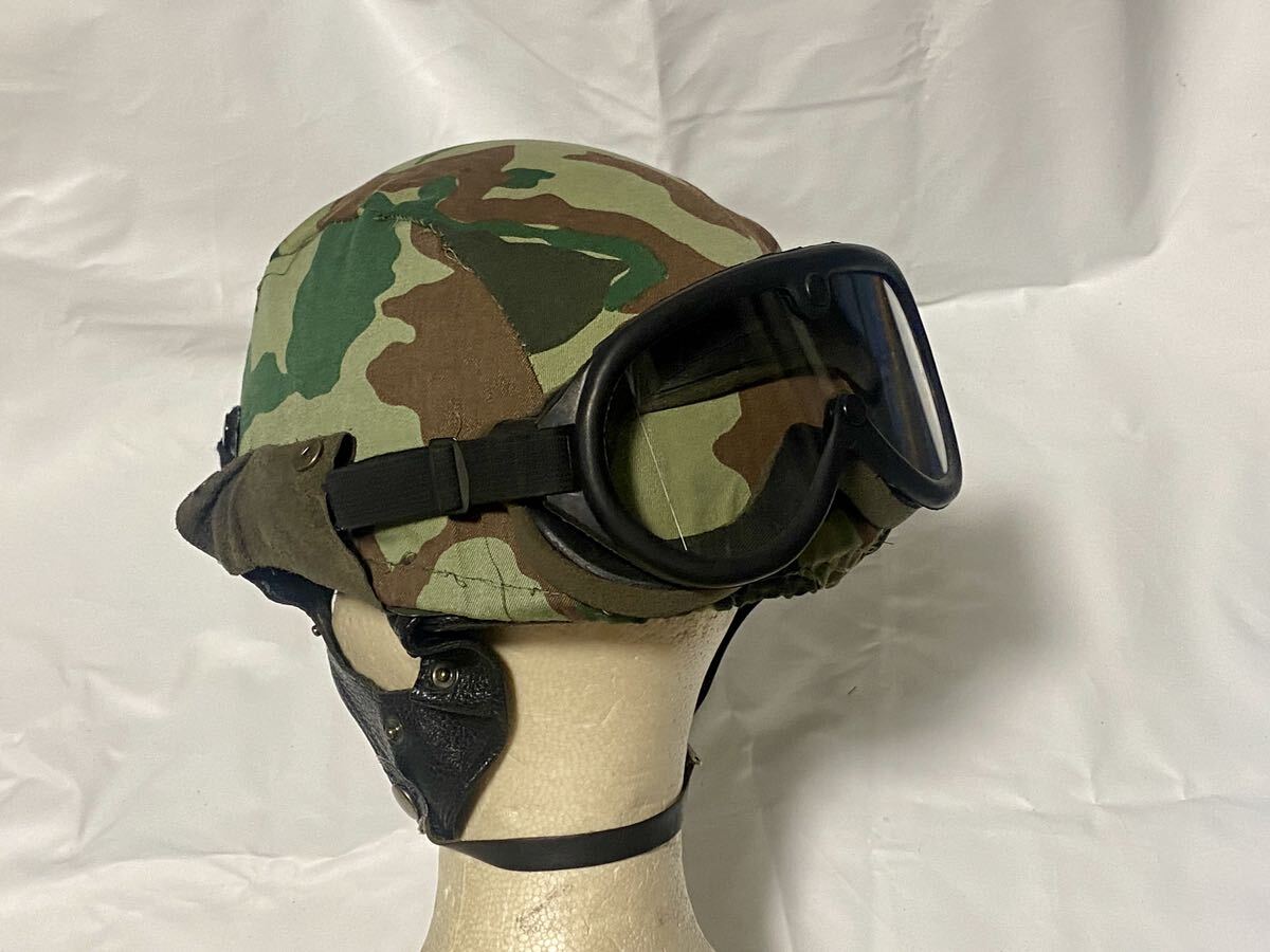 陸上自衛隊 機甲科 戦車帽 陸上自衛隊 戦車用 ヘルメット 戦車帽 装甲帽 映画用？ レプリカ 90式 10式