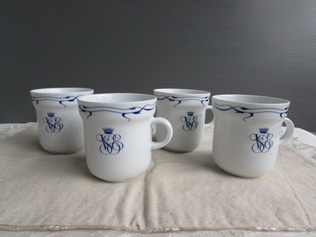 【未使用】リチャードジノリベッキオホワイト　湯呑5個セット Amazon.co.jp: リチャードジノリ ベッキオホワイト 湯呑 茶托 ペア