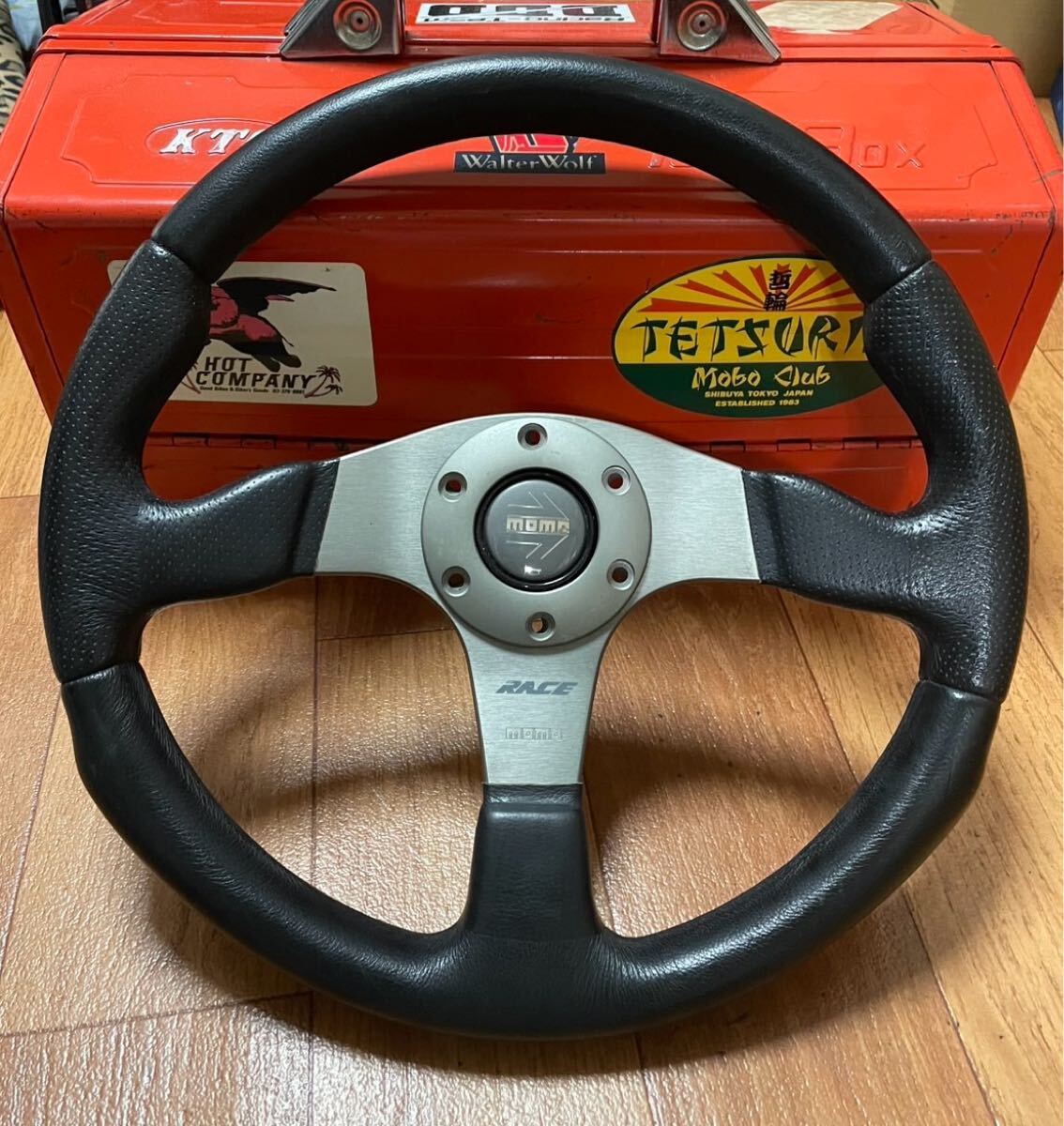 MOMO RACE 32φ程度 MOMO RACE ステアリングタイプD 32パイ小径