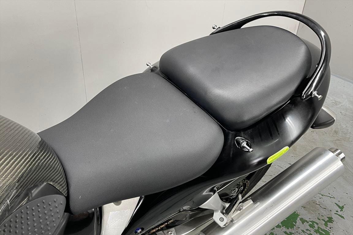 08~ GSX1300R 隼 純正タンデムステップ 黒色 08~ GSX1300R 隼 純正タンデムステップ 黒色