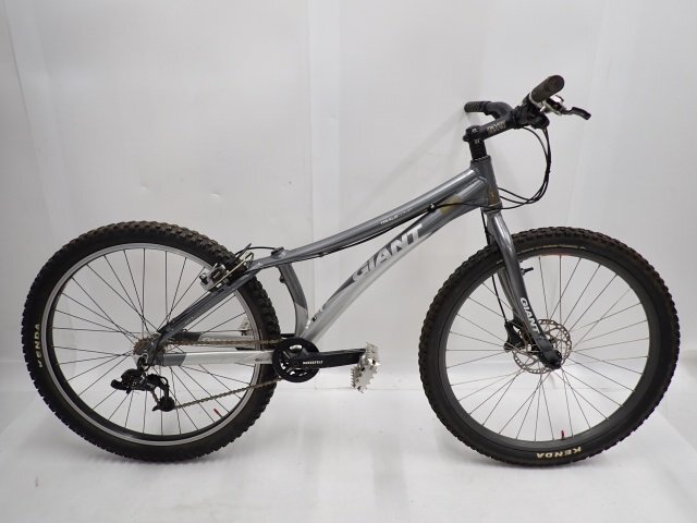 GIANT ROCK4500 26型 アルミ 21速 430mm MTB Yahoo!オークション - 人気良品 GIANT ROCK4500 26型 ALUXX