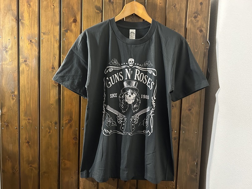 新品】新品☆ガンズアンドローゼズ ビンテージスタイル Tシャツ【XL
