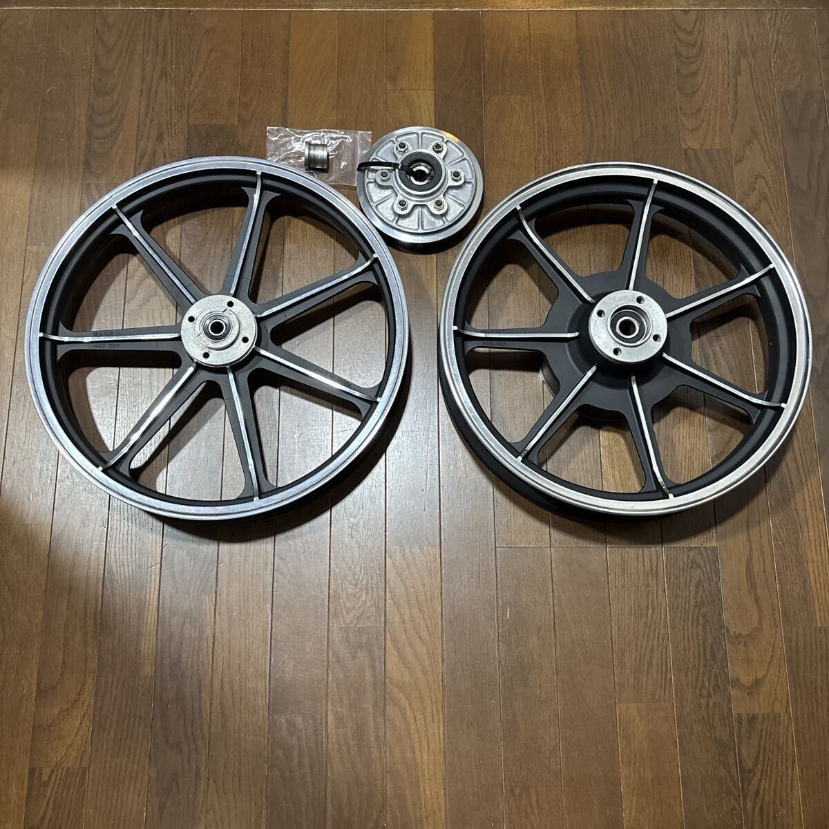 βAT05-5 カワサキ Z125PRO BR125H (H28年式) 動画有！ 純正 リアスプロケットハブ 割れ無し！ カワサキ（KAWASAKI） Z125プロ | Z125 PROの型式・スペックならバイク