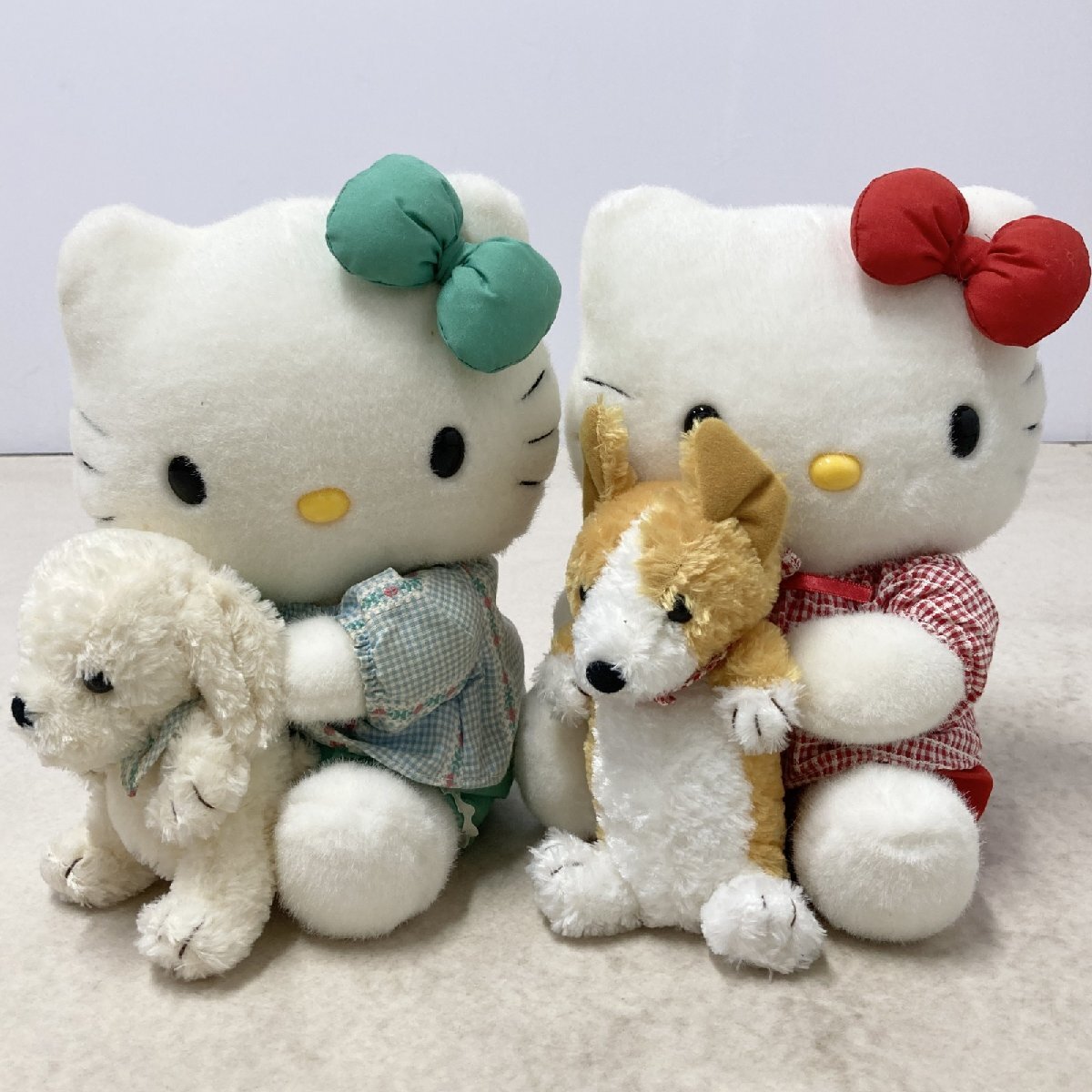 未開封】ハローキティ 根付け 子犬 お散歩 シリーズ 2002 ゴールデン