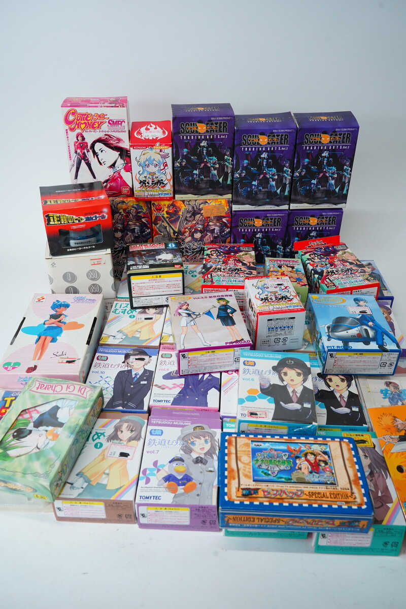 1.198 ▲　キャラクターグッズのまとめ売り　ワンピース　ソウルイーター　デ・ジ・キャラットの1番目の画像