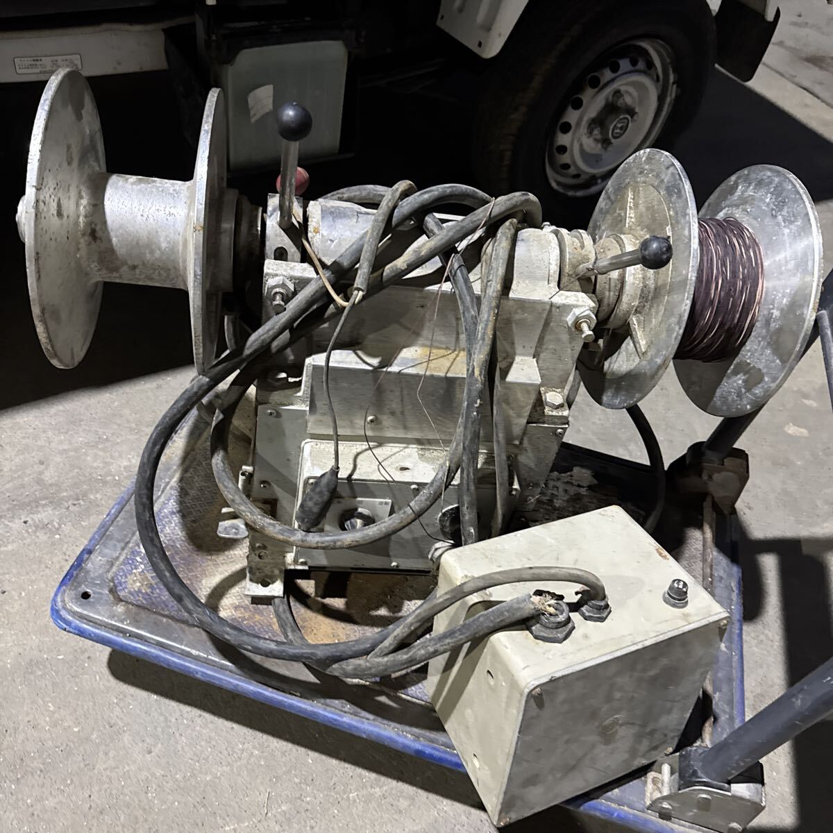 ラインホーラー 岩崎電機工業 ヤング ネット ラインホーラ 0T35D1 24V 