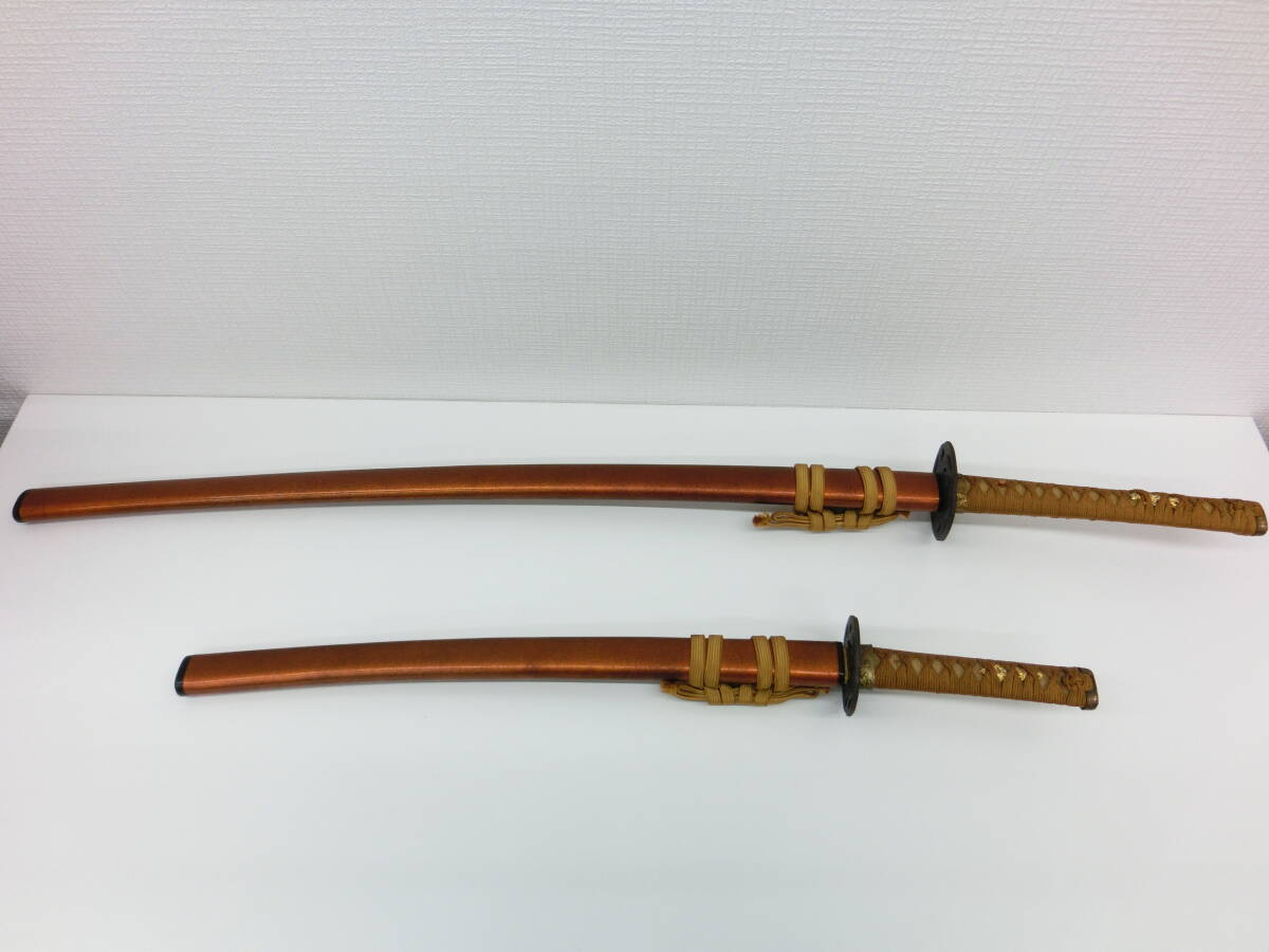 T043 模造刀2本/床の間飾り/武具/アンティーク/仮装/侍/コスプレ/日本