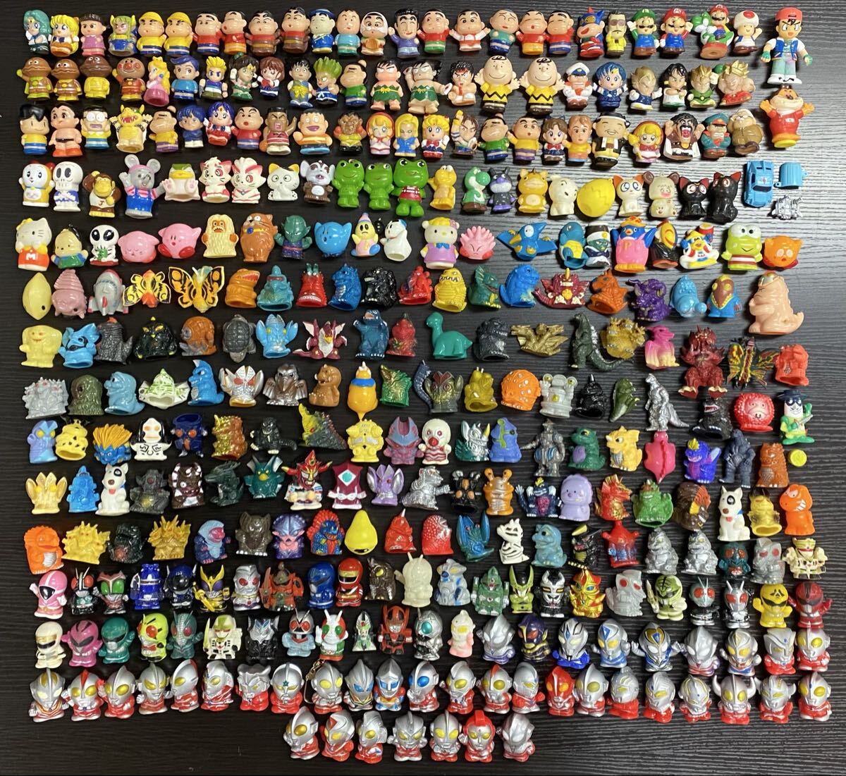 新品】未使用 ドラえもん クレヨンしんちゃん アンパンマン 他 シール
