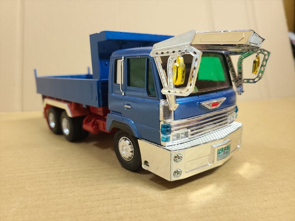 中古】1/32 R/C 伝承デコトラ 日野 プロフィア トラック ラジコン 静山