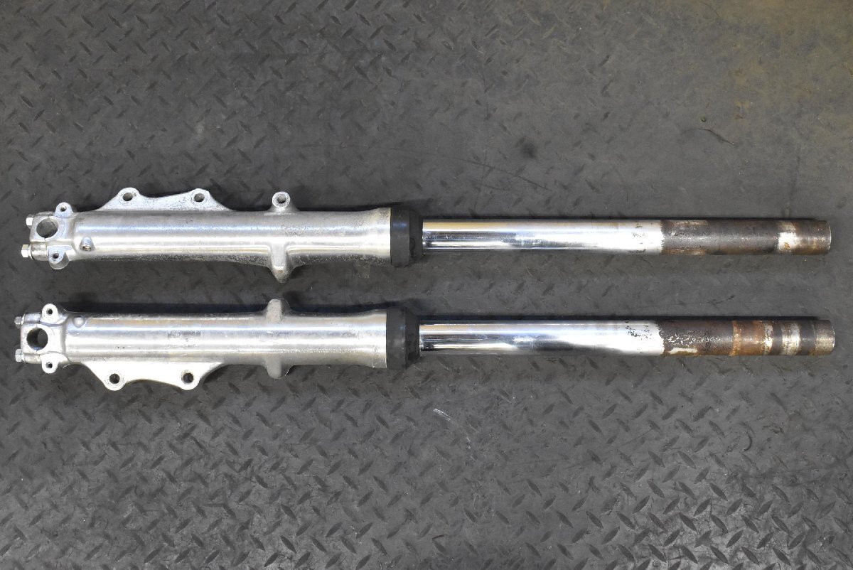 中古】33パイ ダブルディスク ボトムケース 右 フロントフォーク GS400