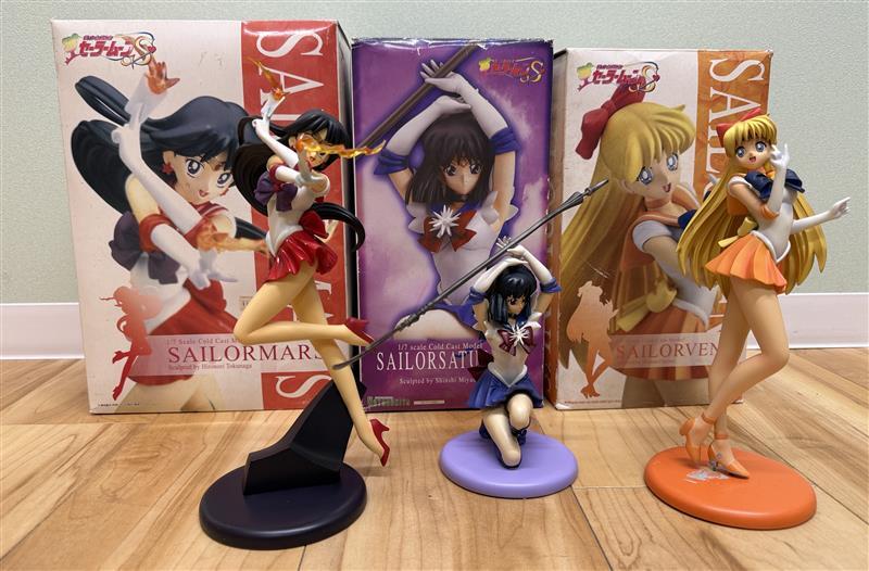 セーラーマーズの等身大ポスター(寝そべりタイプ）中古/画鋲痕有り