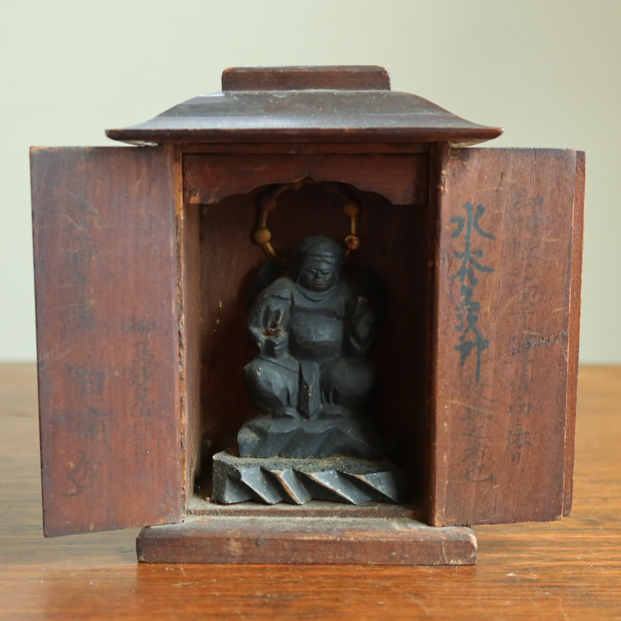 CI891 時代物 仏教彫刻 北極星信仰 玉眼入 木造能勢妙見菩薩坐像・木彫