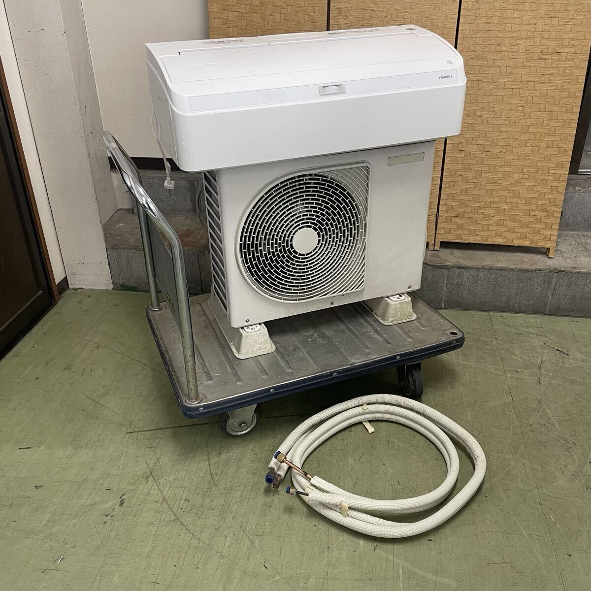 TOSHIBA 東芝 木かげ ルームエアコンディショナ RAC-181JF 昭和レトロ