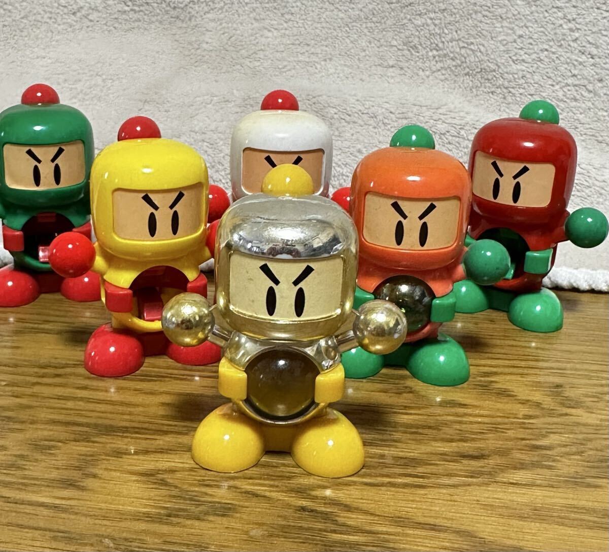希少 !!【 スーパー ビーダマン ボンバーマン ゴールド 金 メッキ 93