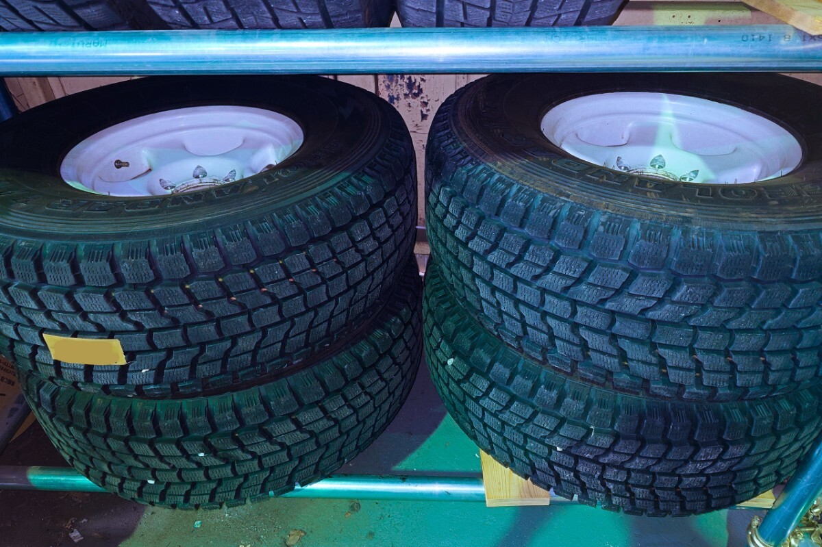 ブラッドレーV(ガンメタ)＋ジオランダー A/T-S 265/70R17 5本セットの 