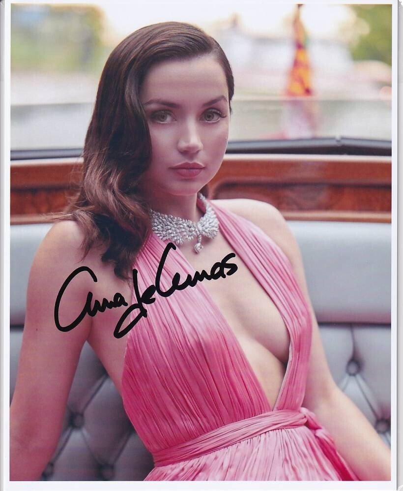 新品】アナ・デ・アルマス 直筆サインフォト/写真 Ana de Armasの落札
