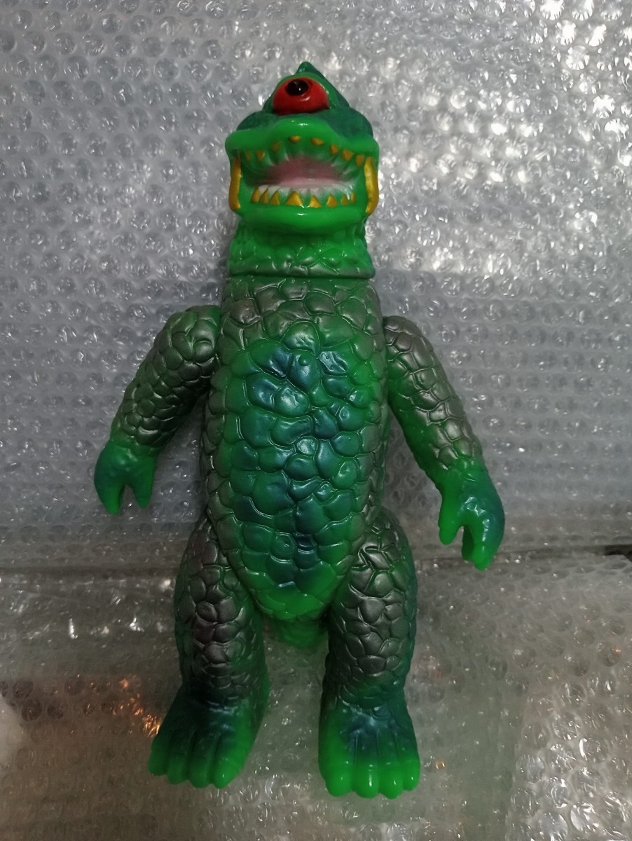 未使用】新品 ターゲットアース マーミット 限定 サンダーマスク 魔獣