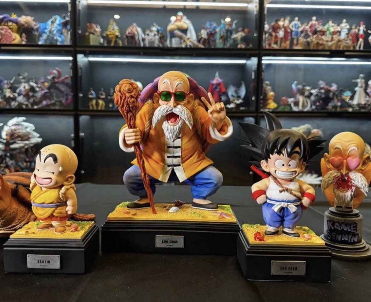 アニメカラー＞ 台座付 「第23回天下一武道会 チチ」 ガレージキット