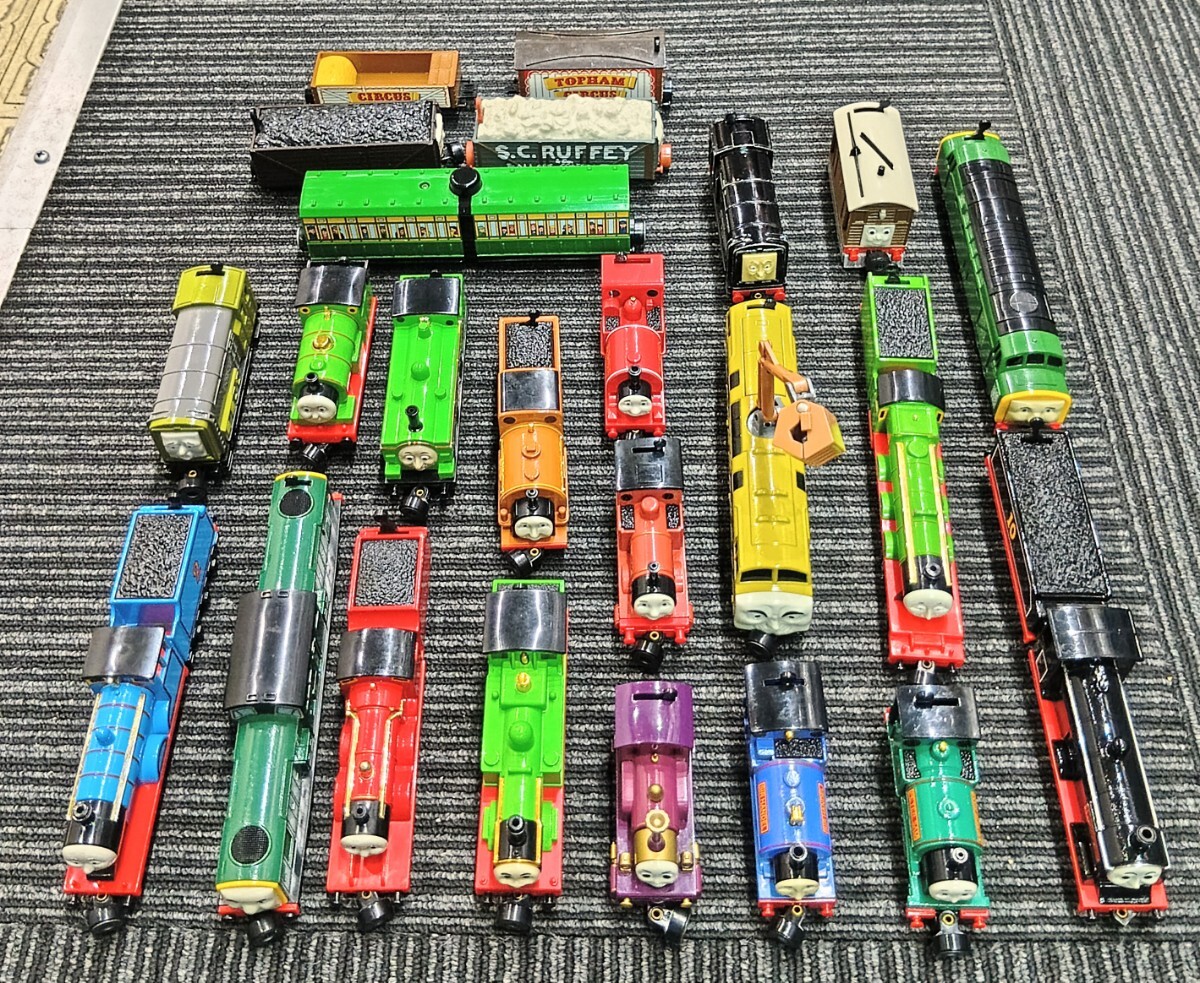 中古】昭和レトロ懐かしいコスモス自販機 おもちゃガチャまとめて