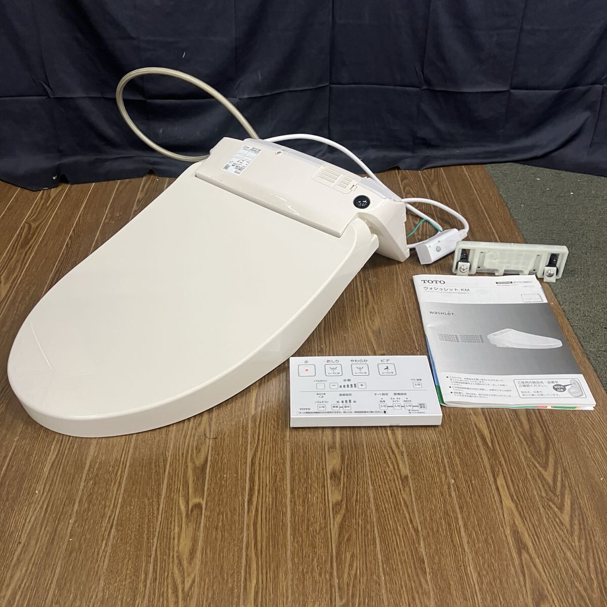 中古】f181109-025H TOTO ウォシュレットSB TCF6220 便座 トイレ 