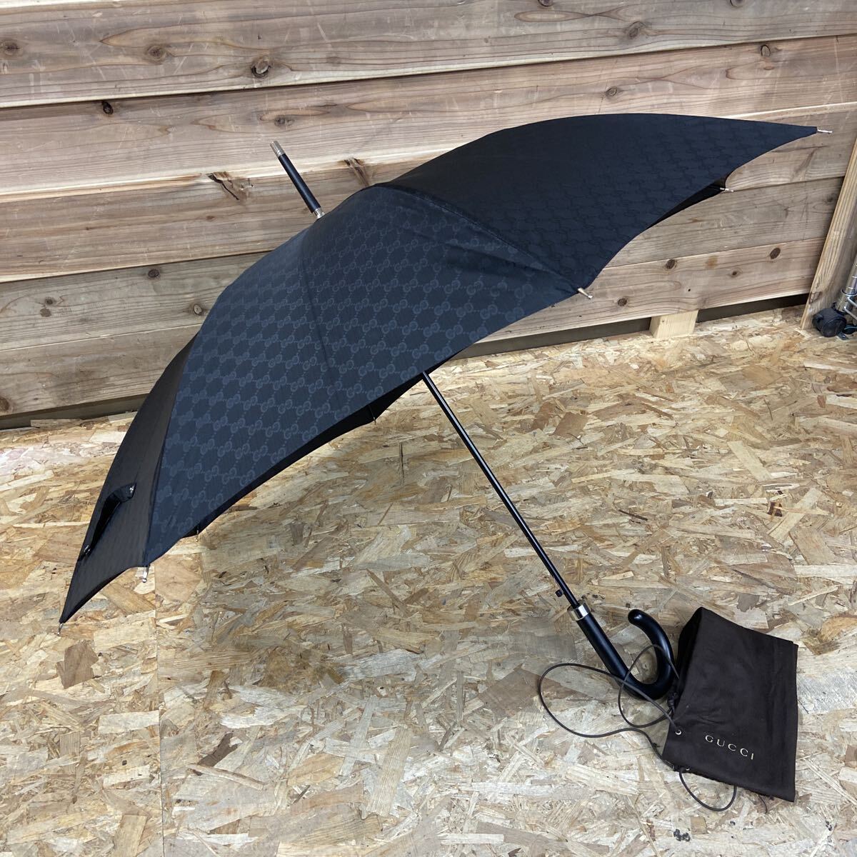 827 美品 GUCCI グッチ GG柄 アンブレラ ブラック 雨傘 パラソル