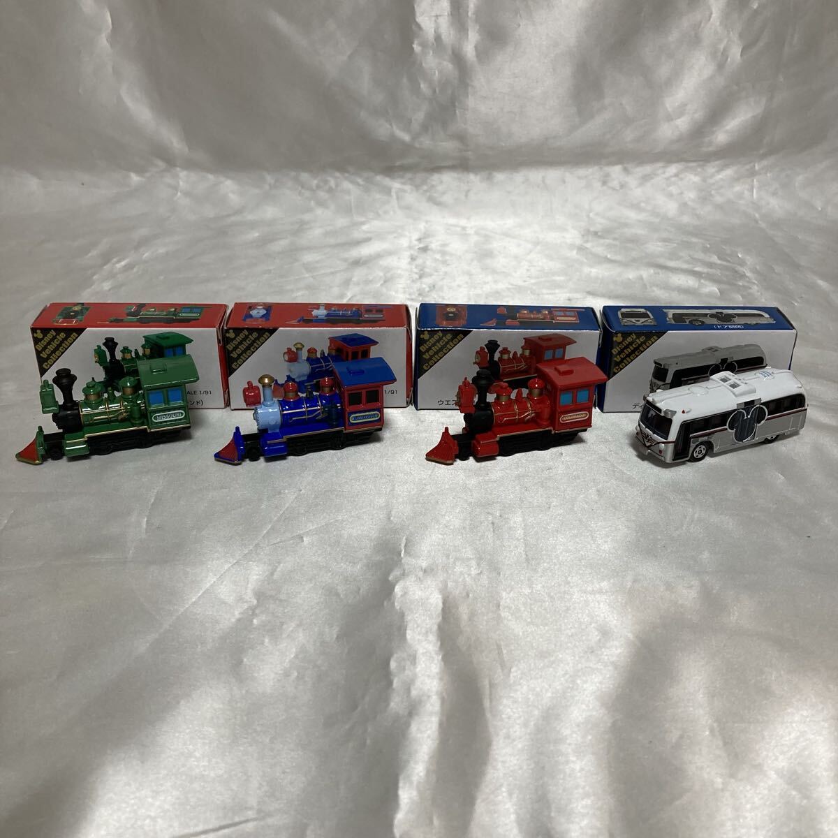 未使用に近い】限定 1/43 ミニカー ダイキャスト ディズニーリゾート