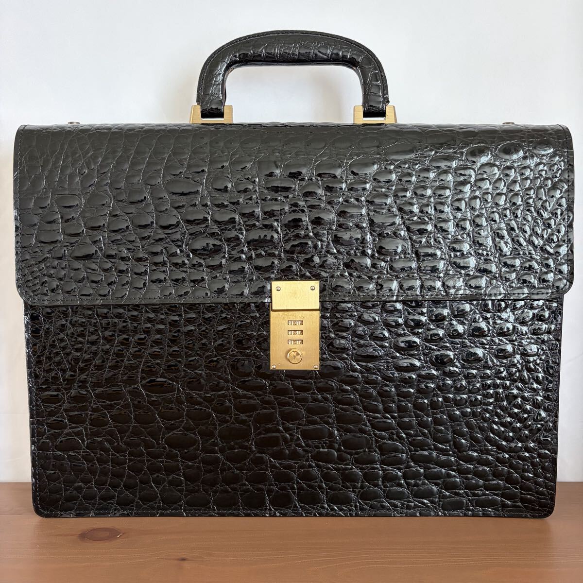 BALLY☆アタッシュケース型クロコ型押し名刺入れカードケースわに皮