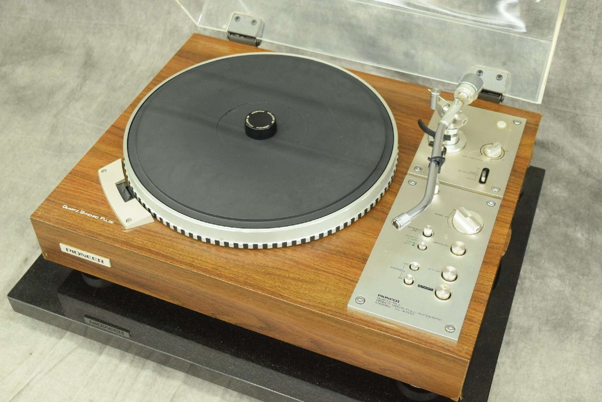 動作OK☆PIONEER PL-1100☆D.Dモータ駆動・木目調レコードプレーヤー