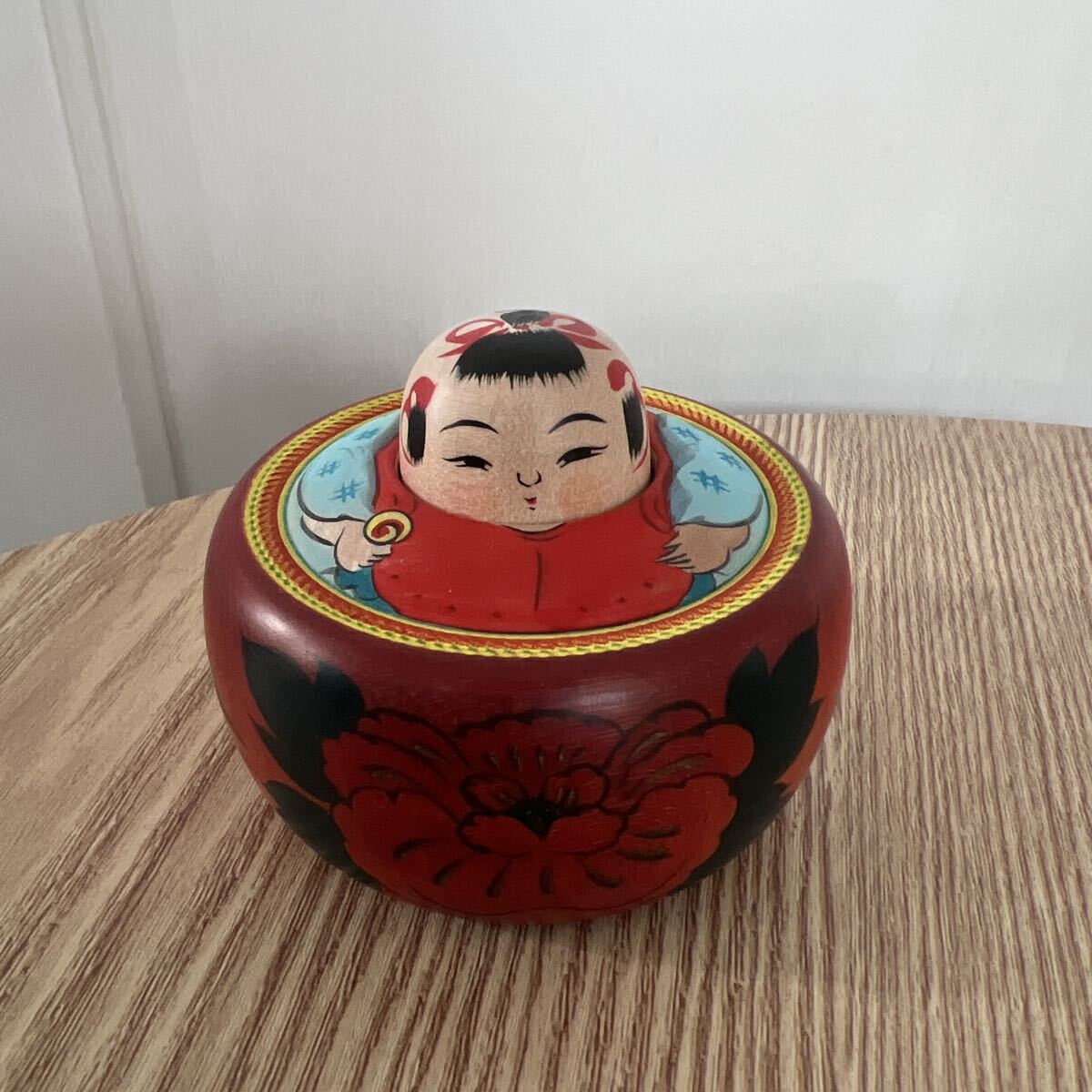 古美術品】CH065 伝統工芸品 日本人形 宝尽刺繍着衣御所人形「赤子