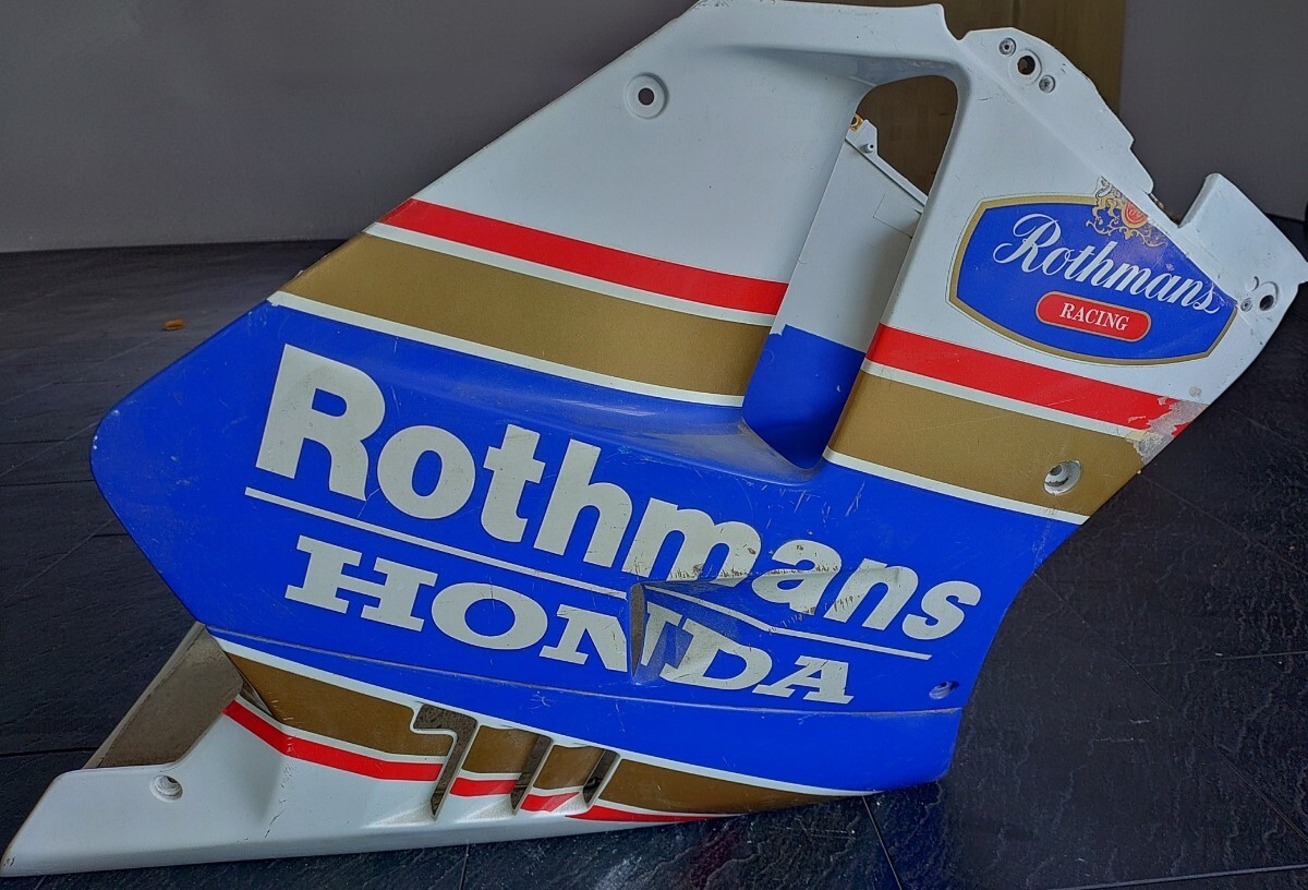 送料Lサイズ】 HONDA MF09-1002*** PS250 サイドカウル 左 検.( カバー