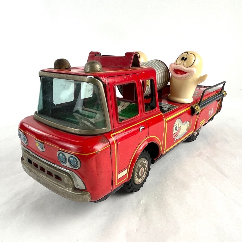 昭和のおもちゃ 日本製 ヨネザワ ブリキ 消防車（ハシゴ動作品）古玩具