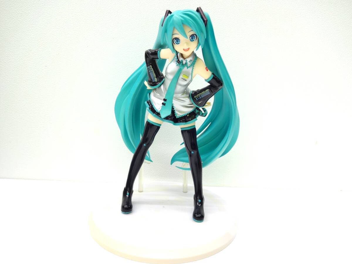 レア! 初音ミク ハイクオリティ フィギュア 台座有 ボーカロイド