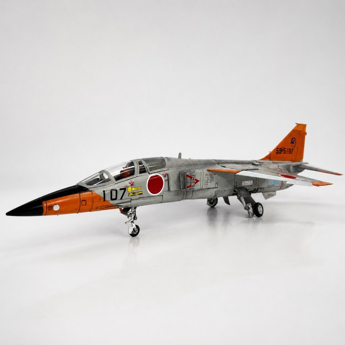三菱T-2高等練習機 F-2洋上迷彩(F-1支援戦闘機1986戦競塗装風) 架空