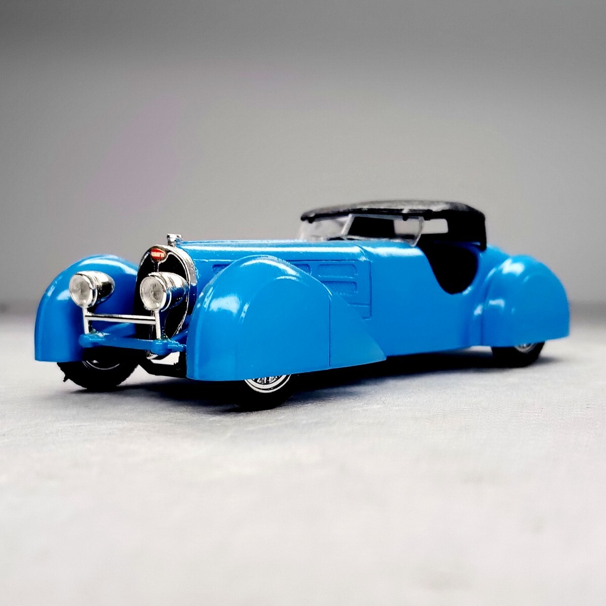 100円スタート!ジャンク品【POCHER】1/8 BUGATTI 1932 Coupe De Ville