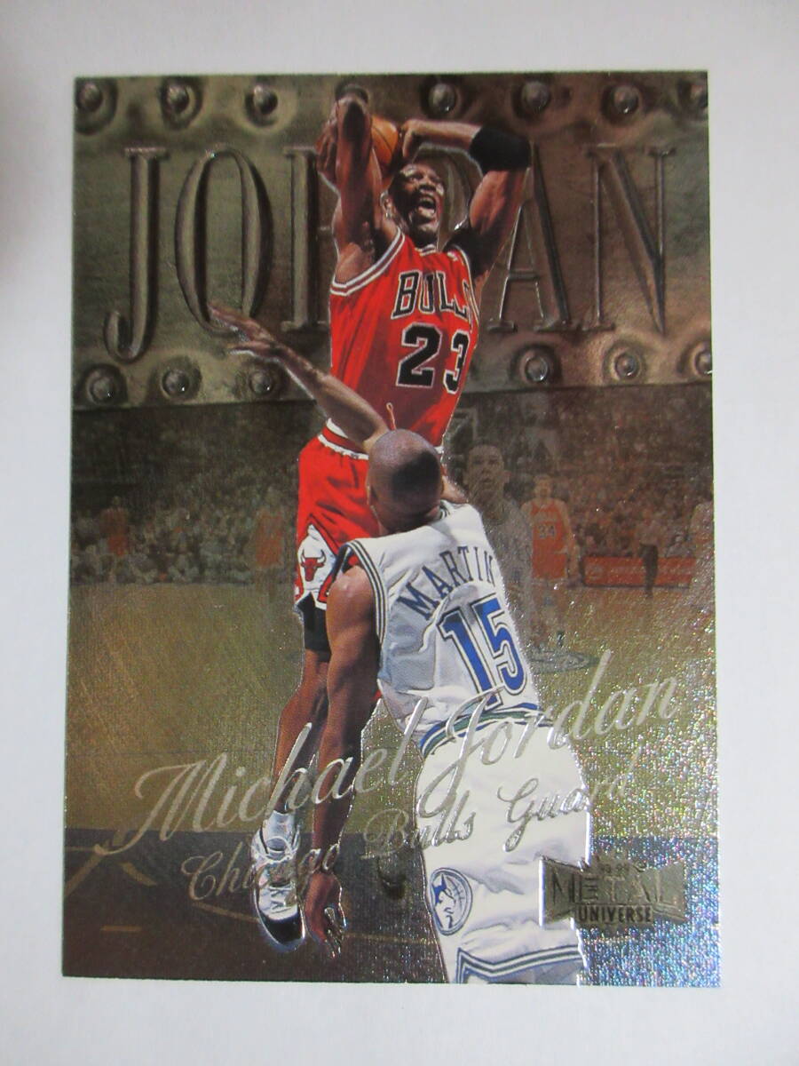 マイケル・ジョーダン Michael Jordan 直筆サイン入り写真 証明書付き