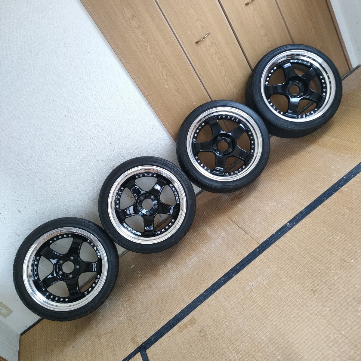 SSR スピードスター ヴィエナ クラージュ 18インチ 8J&8.5J 114.3-5H