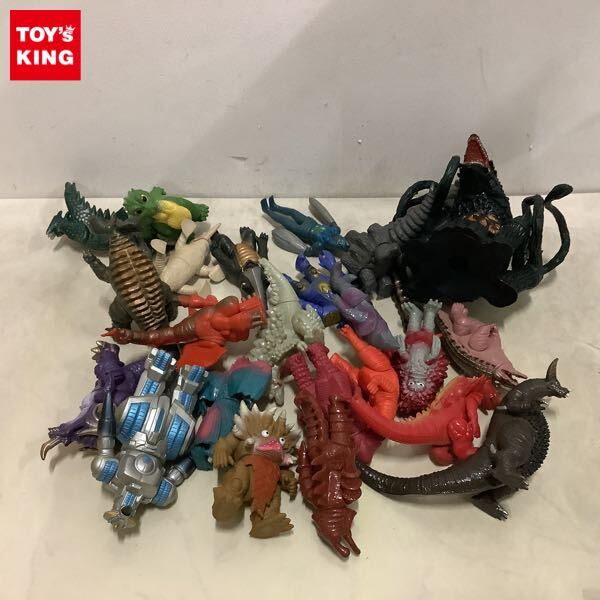 ♯バンダイ 怪獣ソフビ「シュガロン&バルタン星人2代目&ウルトラ怪獣