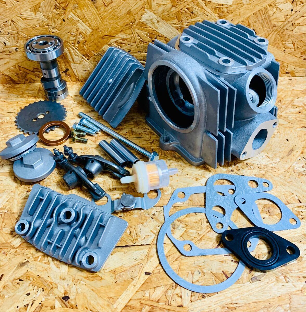 ダックス70 エンジン 希少 E2ヘッド 浮き文字 クラッチ付き 6V DAX70