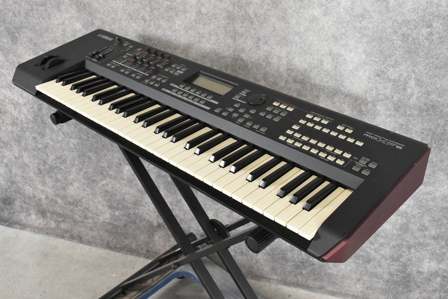 YAMAHA DX7 ハードケース 61鍵盤 0304 シンセサイザー キーボード