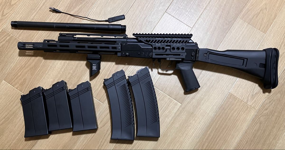 新品】レッドアーミー カラシニコフ ウォッカ 銃 ライフル型 専用木箱