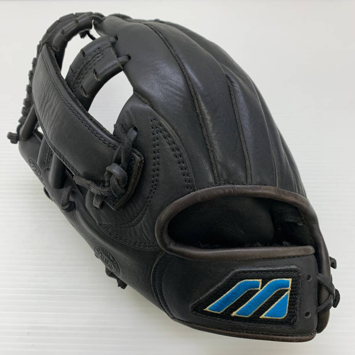 中古】【幻の赤ビュー】 Mラベル ミズノ ビューリーグ投手用グラブの