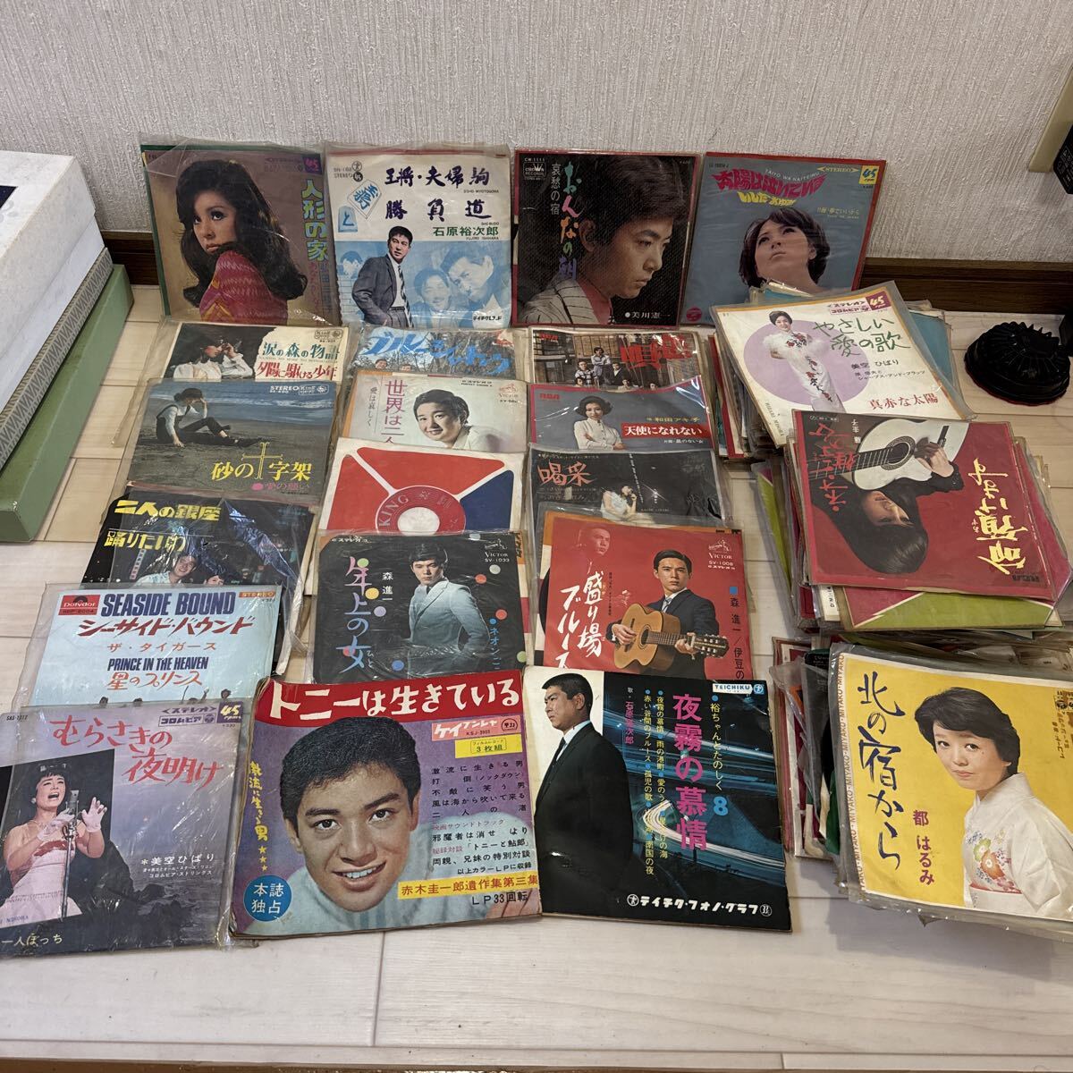中古レコード 美空ひばり「津軽のふるさと」「リンゴ追分」7インチ