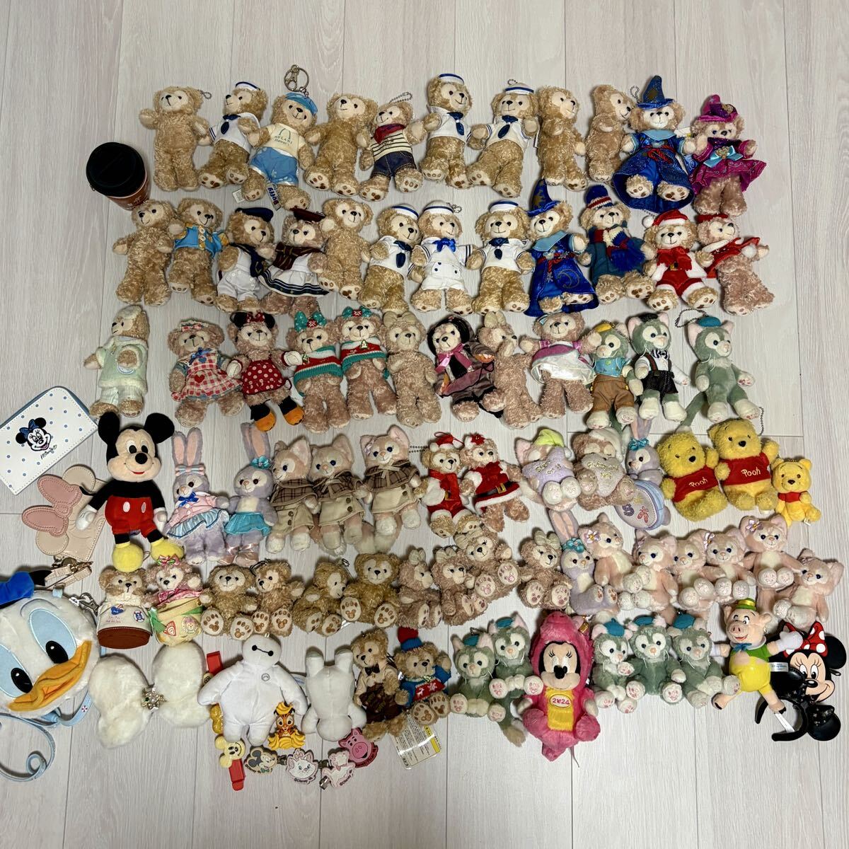 新品】香港ディズニー イースター ぬいぐるみキーホルダー ダッフィー